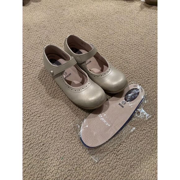 Footmates Emma Mary Jane’s soft gold 1.5y - Picture 2 of 9